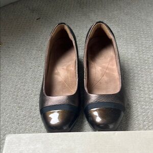 Women’s Metallic Brown Cap-Toe Ballet Flats
